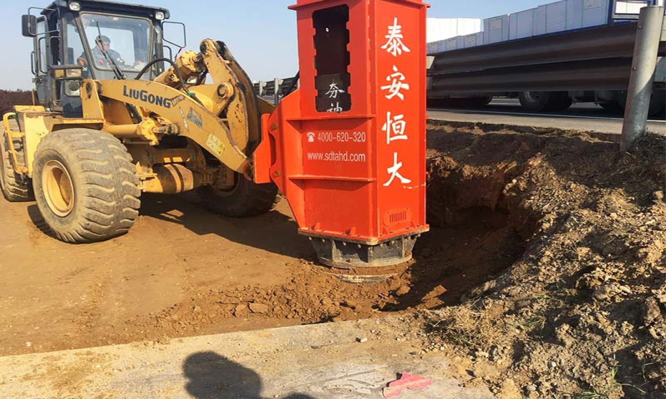 HC36高速液壓夯實機(jī)在京港澳高速公路中的應(yīng)用