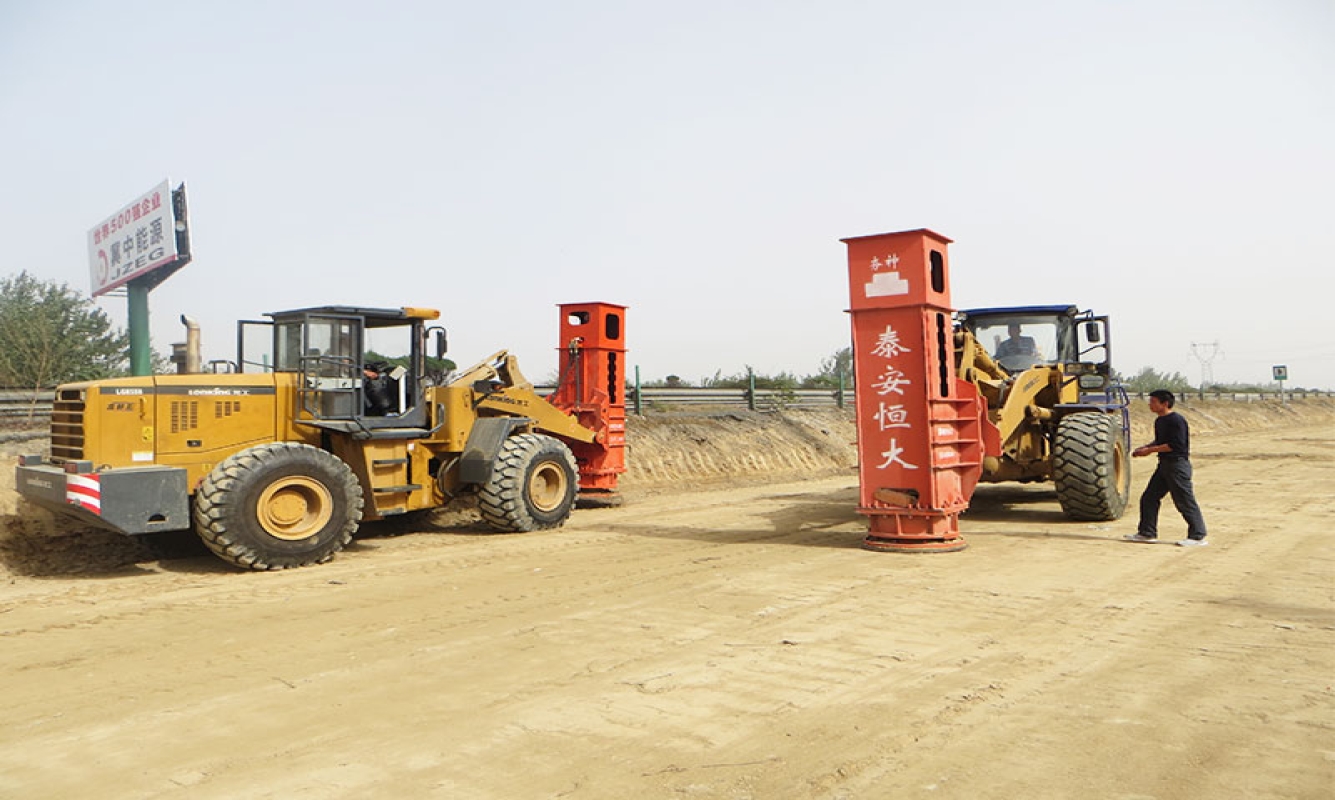 高速液壓夯實機(jī)在京珠澳高速加寬河北保定段施工中的應(yīng)用
